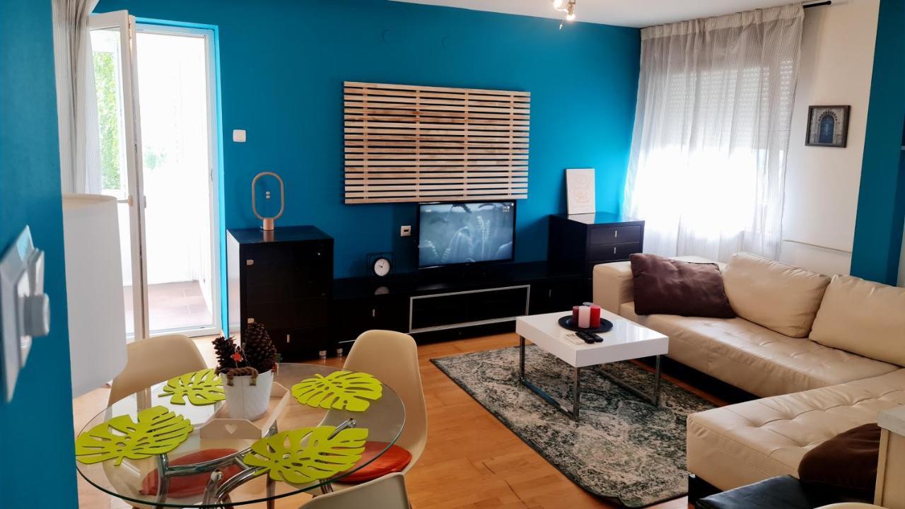 Studio Apartman Karler カルロヴァッツ エクステリア 写真