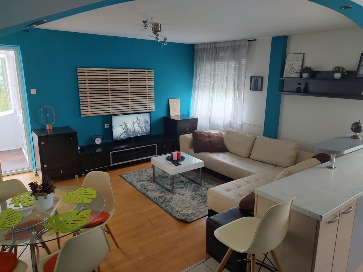 Studio Apartman Karler カルロヴァッツ エクステリア 写真